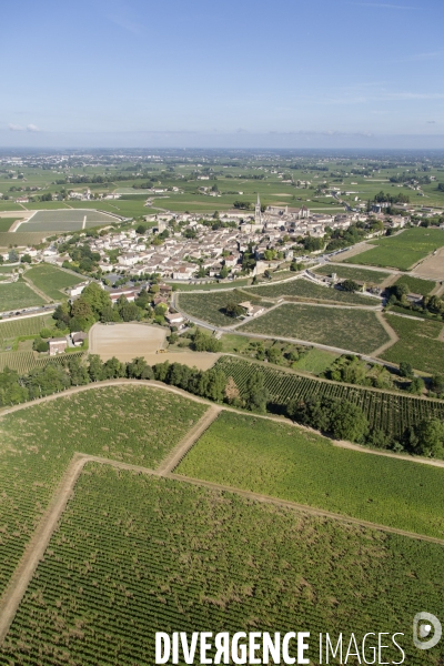 Saint-Emilion, au dessus des grands châteaux