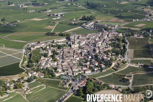 Saint-Emilion, au dessus des grands châteaux