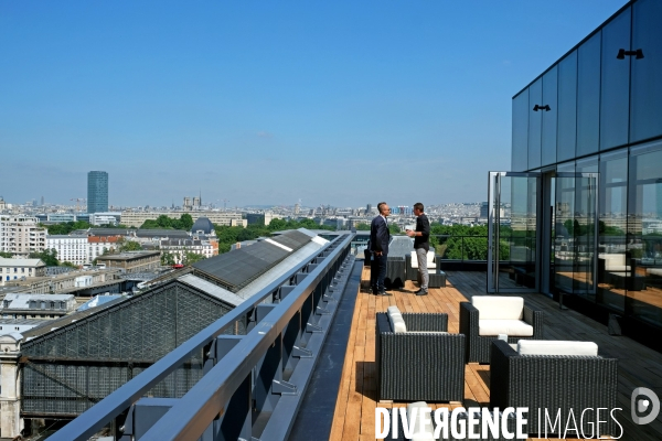 Juillet2017.Sur la terrasse d un immeuble de bureau pres de la gare d Austerlitz