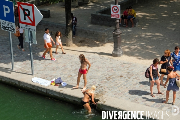 Juillet2017.Baignade interdite, mais baignade bassin de la Villette