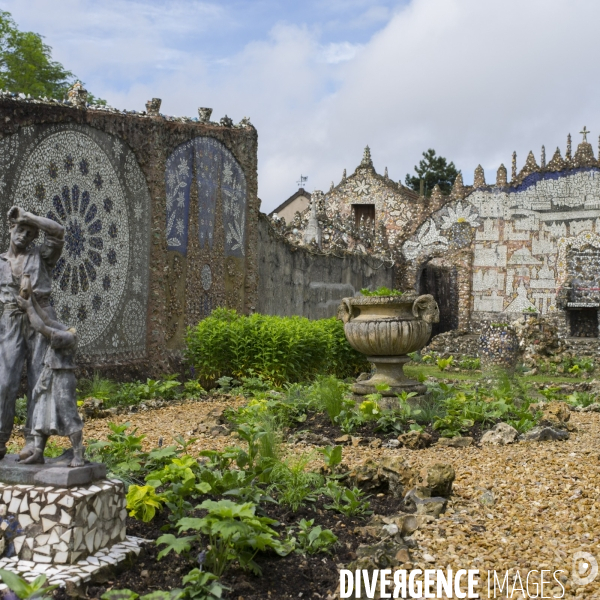 Les petits musees populaires de france.