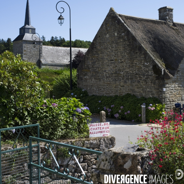 Les petits musees populaires de france.