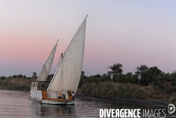 EGYPTE : Navigation sur le Nil de la dahabieh  la flaneuse 