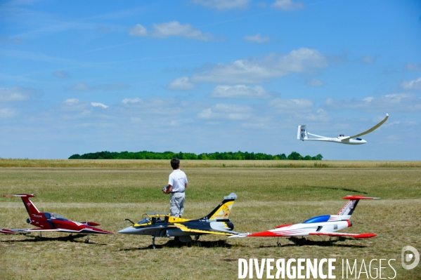 Aéromodélisme : Jets radiocommandés grand-format