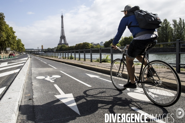 La circulation en vélo à Paris facilitée par la construction de nombreuses pistes cyclables.