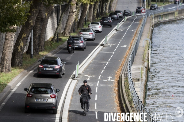 La circulation en vélo à Paris facilitée par la construction de nombreuses pistes cyclables.