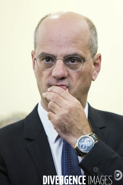 Muriel PENICAUD et Jean-Michel BLANQUER visitent un lycée hôtelier à Paris