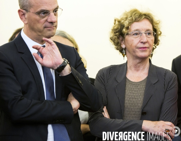 Muriel PENICAUD et Jean-Michel BLANQUER visitent un lycée hôtelier à Paris