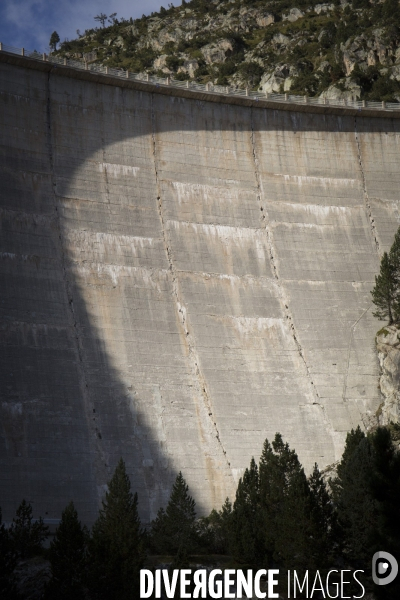 Cap de Long :Un Barrage et des Hommes