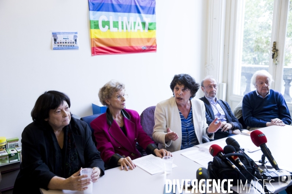 Manifestation contre le Levothyrox et conférence de presse.