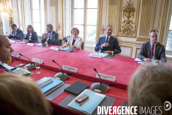 Le gouvernement présente le contenu des ordonnances sur la réforme du droit du travail aux organisations syndicales