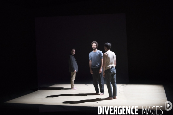 Haute Surveillance - Genet - Gourmelon - Studio-Theatre - Comedie-Francaise