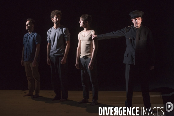 Haute Surveillance - Genet - Gourmelon - Studio-Theatre - Comedie-Francaise