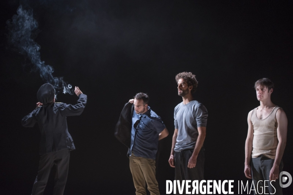 Haute Surveillance - Genet - Gourmelon - Studio-Theatre - Comedie-Francaise