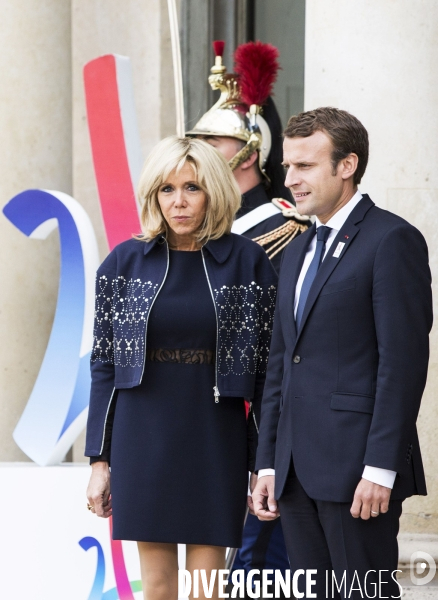 Les acteurs victorieux de la candidature de Paris aux Jeux Olympiques 2024 reçus à l Elysée.