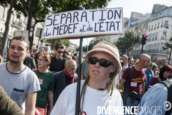 Marche contre le coup d état social