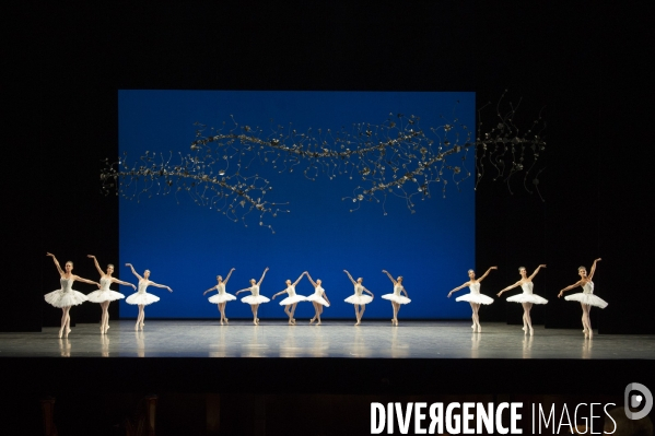 JOYAUX - DIAMANTS de George Balanchine