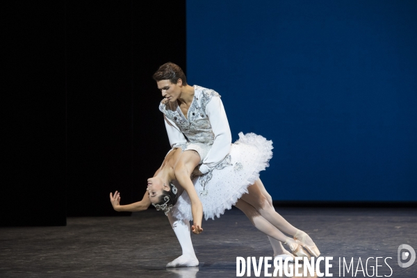 JOYAUX - DIAMANTS de George Balanchine