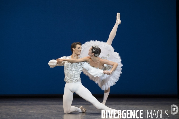 JOYAUX - DIAMANTS de George Balanchine