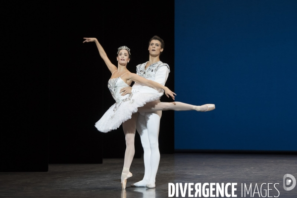 JOYAUX - DIAMANTS de George Balanchine