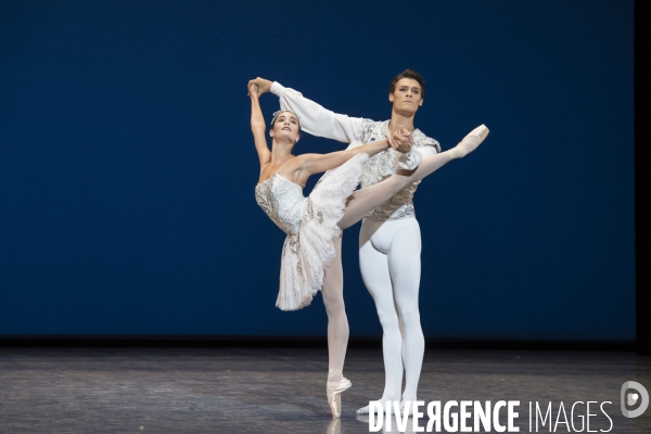 JOYAUX - DIAMANTS de George Balanchine