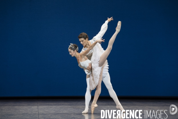 JOYAUX - DIAMANTS de George Balanchine