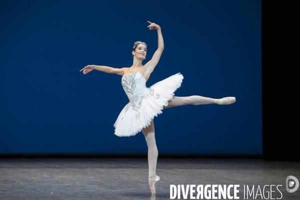 JOYAUX - DIAMANTS de George Balanchine