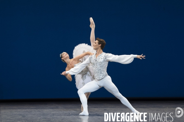 JOYAUX - DIAMANTS de George Balanchine