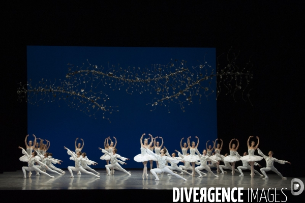 JOYAUX - DIAMANTS de George Balanchine
