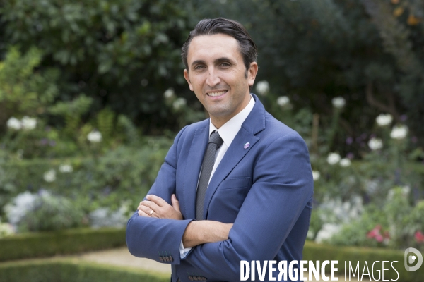 Julien aubert/candidat a la presidence de lr