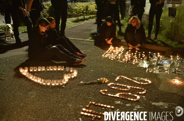Nuit Debout devant l abattoir Guy Harang à Houdan. No slaughterhouses.