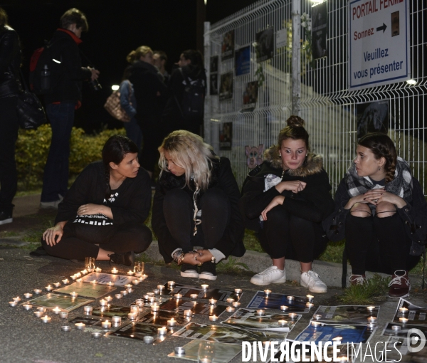 Nuit Debout devant l abattoir Guy Harang à Houdan. No slaughterhouses.