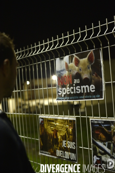 Nuit Debout devant l abattoir Guy Harang à Houdan. No slaughterhouses.