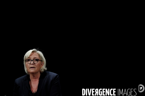 Journée des élus du front national / Marine le Pen