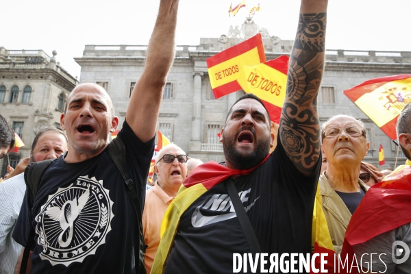 Barcelone 30-09 Manifestation Anti indépendantiste de la droite et de l extrème droite