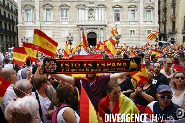 Barcelone 30-09 Manifestation Anti indépendantiste de la droite et de l extrème droite