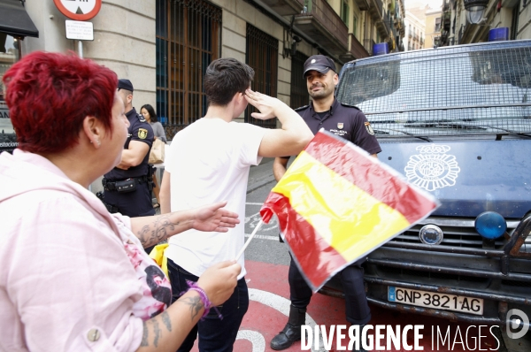 Barcelone 30-09 Manifestation Anti indépendantiste de la droite et de l extrème droite