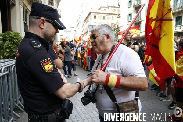 Barcelone 30-09 Manifestation Anti indépendantiste de la droite et de l extrème droite