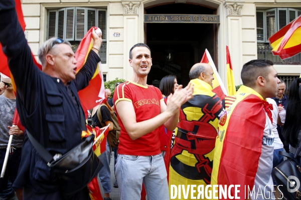 Barcelone 30-09 Manifestation Anti indépendantiste de la droite et de l extrème droite