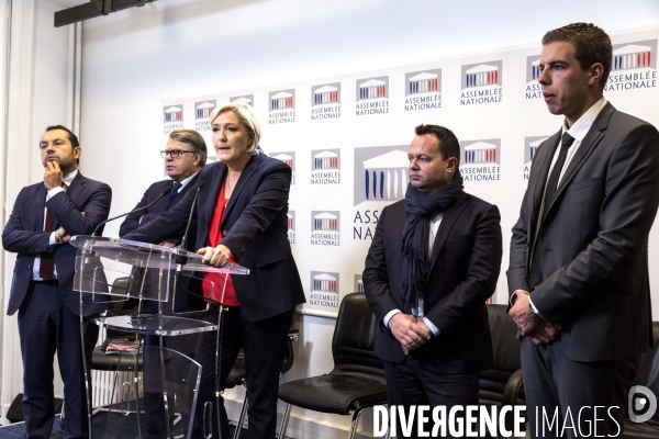 Conférence de presse de Marine LE PEN à l Assemblée Nationale.