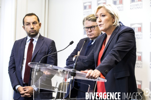 Conférence de presse de Marine LE PEN à l Assemblée Nationale.