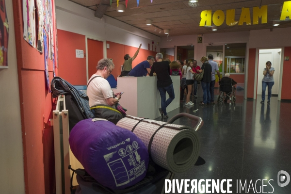 Barcelone :Ecole bureau de vote occupe