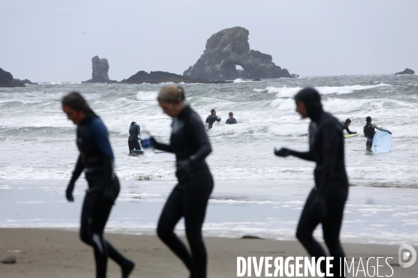 Surf à tillamook rock