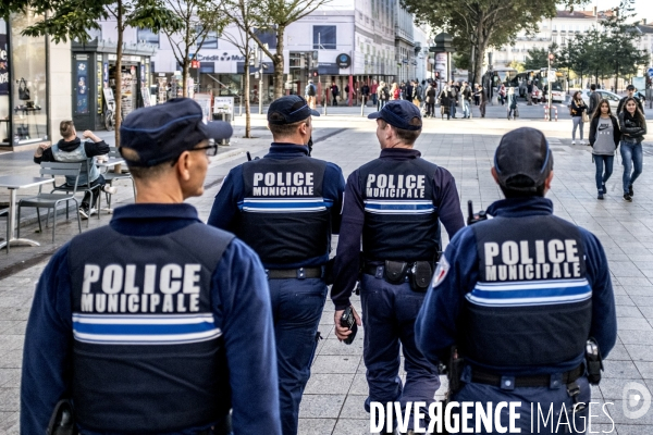 Lyon : patrouille de la Police Municipale.