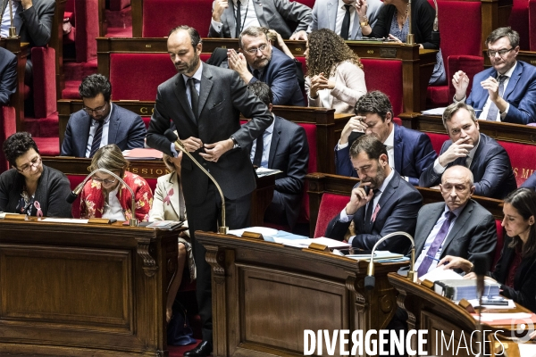 Questions au gouvernement à l assemblée nationale.