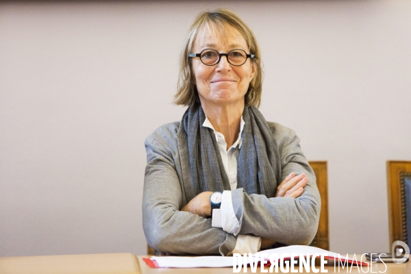 La ministre de la culture Françoise NYSSEN à l école des Beaux Arts de Paris.