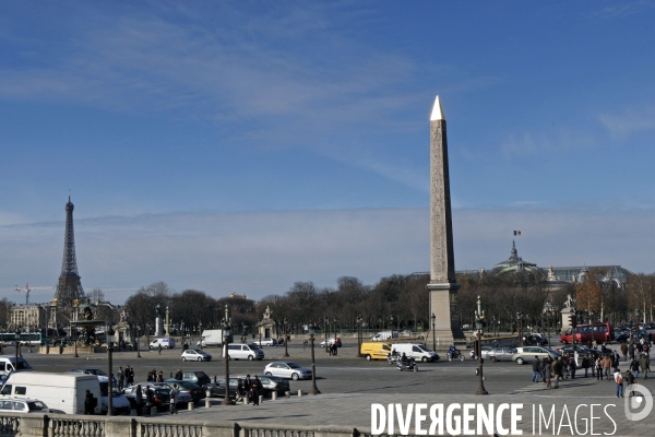 Paris et la Tour Eiffel.