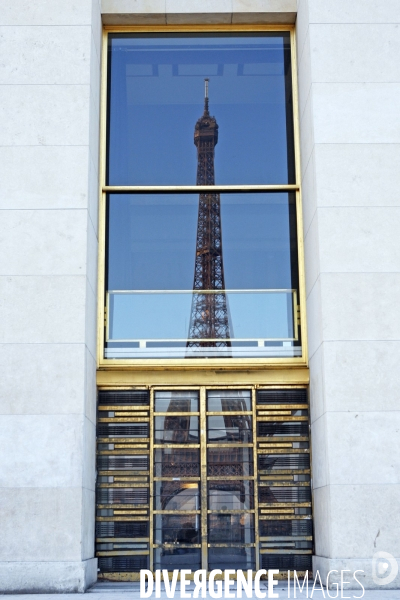 Paris et la Tour Eiffel.