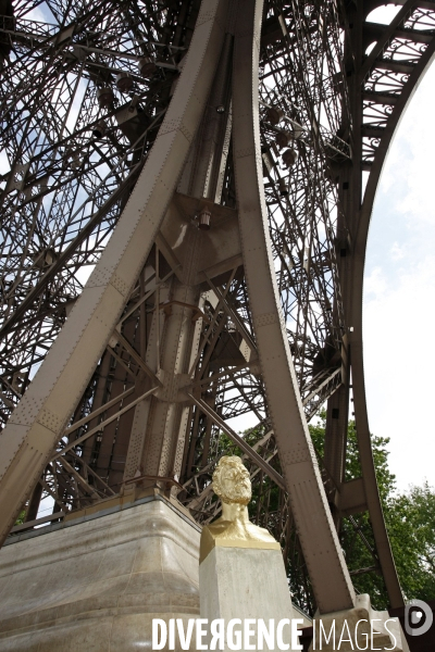 Paris et la Tour Eiffel.