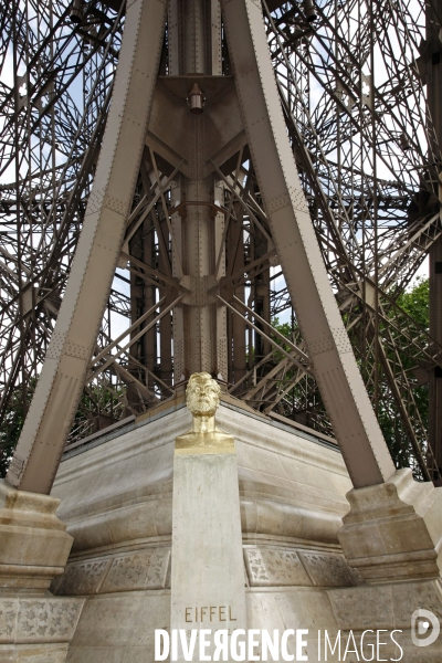 Paris et la Tour Eiffel.